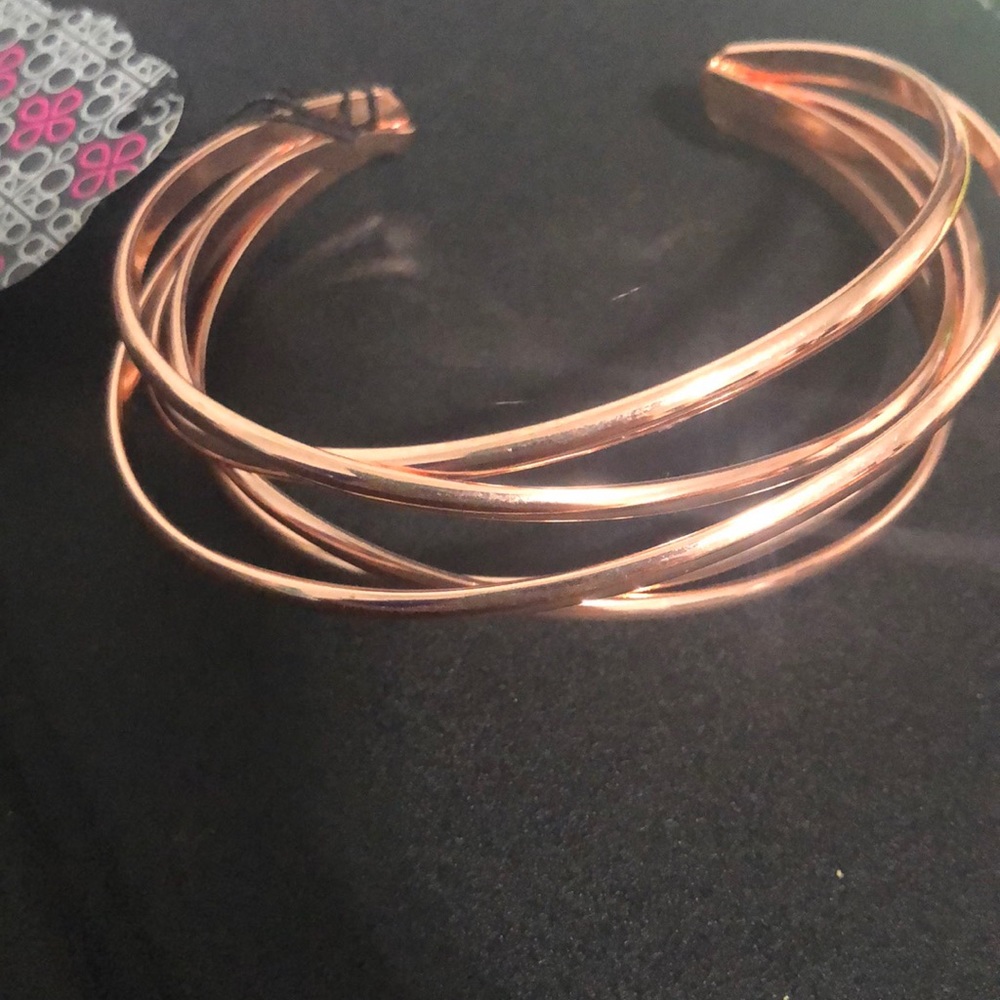 Bracelets - Picture 2 of 7